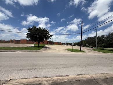 Occupied property on a month to month lease but can do an - photo 18