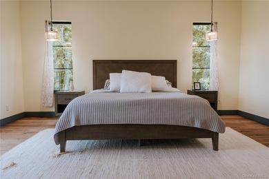 Presenting a freshly constructed modern farmhouse masterpiece - photo 18