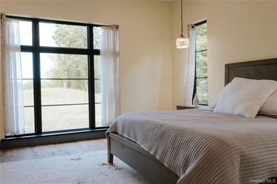 Presenting a freshly constructed modern farmhouse masterpiece - photo 19