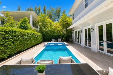 Welcome to this exceptional two-story home featuring 4 spacious - photo 36