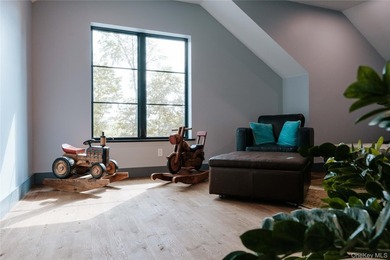 Presenting a freshly constructed modern farmhouse masterpiece - photo 36