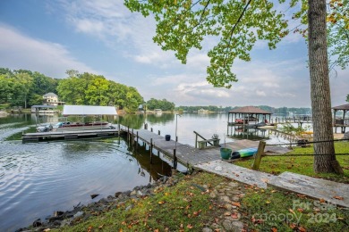 Lake Norman Home Sale Pending in Mooresville North Carolina