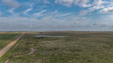 Experience the beauty and functionality of this 39.93-acre - photo 32