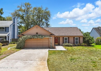 Lake Home For Sale in Jacksonville, Florida