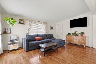 Deal Died, still available! Absolutely adorable and move-in - photo 4