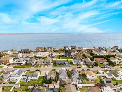 Welcome to your dream coastal retreat-Where style, comfort and - photo 4