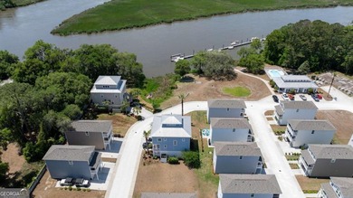 Is there a buildable homesite with deep water access near - photo 11