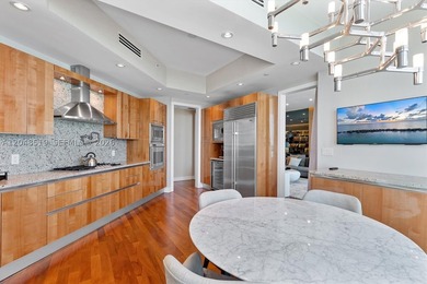 Turnkey, professionally designed 2-bedroom + den, 2.5-bath - photo 19