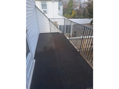 Well-maintained 4-bedroom, 2.5-bath Colonial ideally situated - photo 20