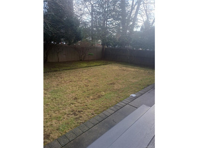 Well-maintained 4-bedroom, 2.5-bath Colonial ideally situated - photo 24