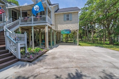 Welcome to your Edisto Island escape! Majestic live oaks and - photo 50