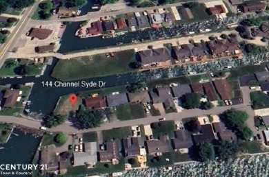 Lake Lot For Sale in Algonac, Michigan