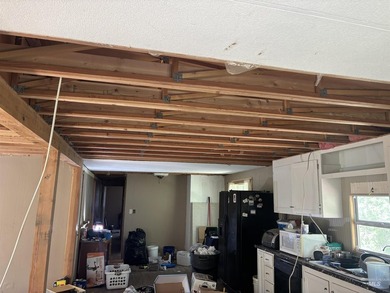 Discover this diamond in the rough manufactured home on a - photo 8