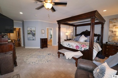 Discover exceptional space and amenities in this impressive - photo 13