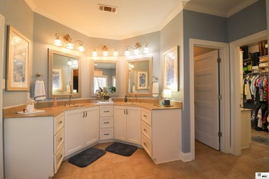 Discover exceptional space and amenities in this impressive - photo 14