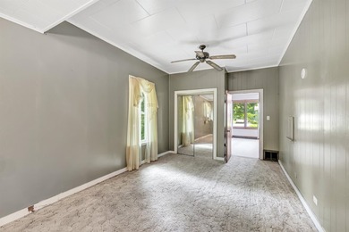 This charming 4-bedroom, 1-bath home is located in a quiet - photo 15