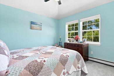 Impeccably maintained and better than new, this updated - photo 22