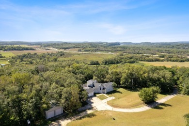 Lake Home For Sale in Poynette, Wisconsin