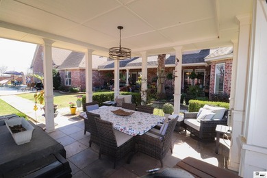 Discover exceptional space and amenities in this impressive - photo 43