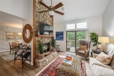 A rare opportunity to own in the heart of Deerlake Village! This - photo 4