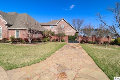 Discover exceptional space and amenities in this impressive - photo 46
