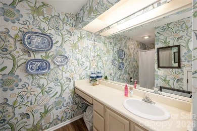 A rare opportunity to own in the heart of Deerlake Village! This - photo 9