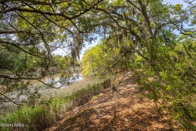 Nestled along the picturesque intercoastal waterway lies a rare - photo 10