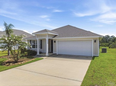 ASK ABOUT THE 4.75% ASSUMABLE LOAN OPPORTUNITY! Welcome home to - photo 3