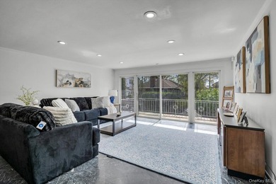 This charming 1 family home in Whitestone offers 3 bedrooms and - photo 5