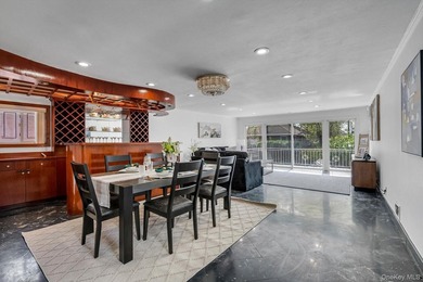 This charming 1 family home in Whitestone offers 3 bedrooms and - photo 9