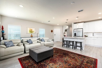 Gorgeous 4-bedroom, 3 full bath End-unit townhome in the gated - photo 3
