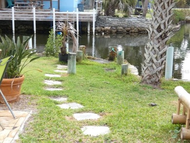 Gulf access with no bridges, Crystal River property a standout - photo 6