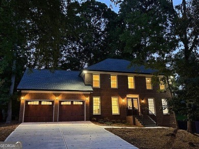 Lake Home For Sale in Kennesaw, Georgia