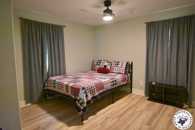 Kirby Lake House - photo 12