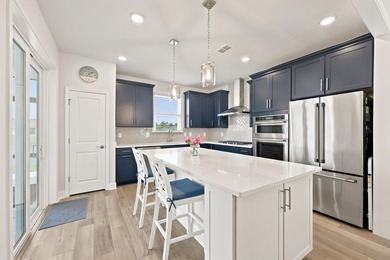 Stunning Pond-View Home in Del Webb Welcome to this beautiful - photo 18