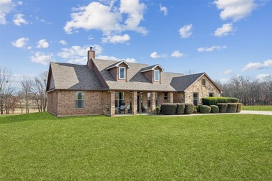 PRIVATE LAKE LIVING! This exceptional Craftsman-style residence - photo 27