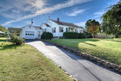 (private lake, pond, creek) Home For Sale in Elizabethton Tennessee