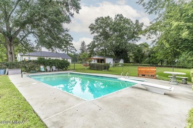 Gorgeous home, completely rebuilt and like new! And there's - photo 2