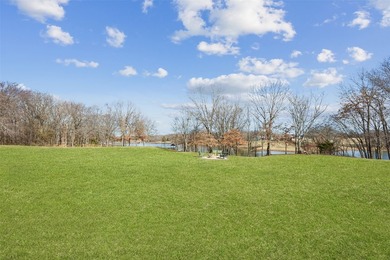 PRIVATE LAKE LIVING! This exceptional Craftsman-style residence - photo 33