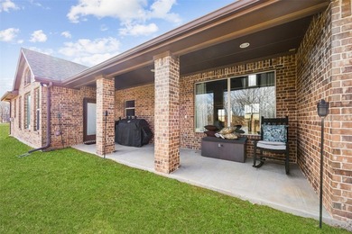 PRIVATE LAKE LIVING! This exceptional Craftsman-style residence - photo 34