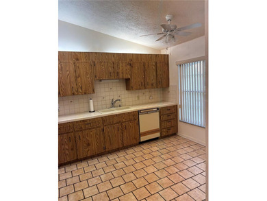 Under contract-accepting backup offers. EXTREMELY WELL CARED FOR - photo 5