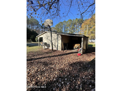 Embrace the beauty of country living with this charming