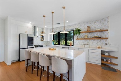 The newly completed Wailea estate blends contemporary design - photo 14