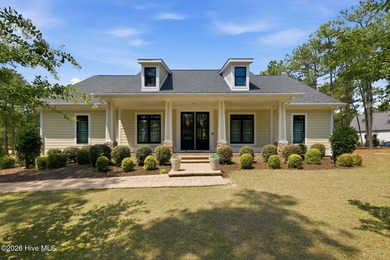 Built in 2019, this stunning Pinewild home blends modern design - photo 4