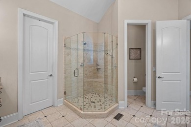 Discover the space, flexibility, and golf-course community - photo 7