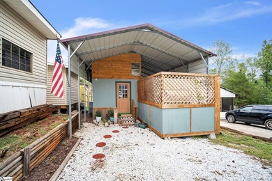 Welcome to 1204 Hanover Dr. in Westminster, SC! This charming - photo 2