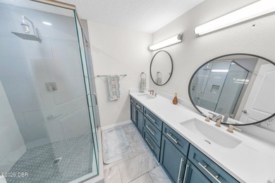 AWESOME UPDATED HANGAR POOL HOME FEATURING 3 EN-SUITE BEDROOMS & - photo 31