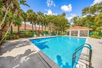 This bright, spacious, and beautiful 4-bedroom, 4-bathroom - photo 32