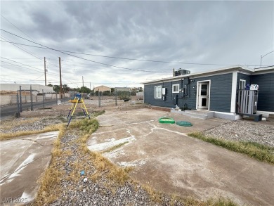 Classic home in the Heart of Henderson in close proximity to