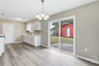 This fully renovated home offers 3 bedrooms, 1 bathroom, plus a - photo 12